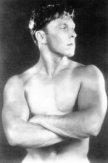 one of hollywood's more attractive men; George o'Brien 1925